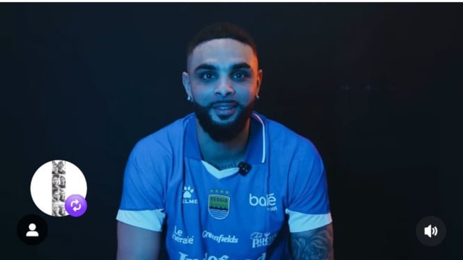 Layvin Kurzawa viste oficialmente el uniforme de Persib Bandung