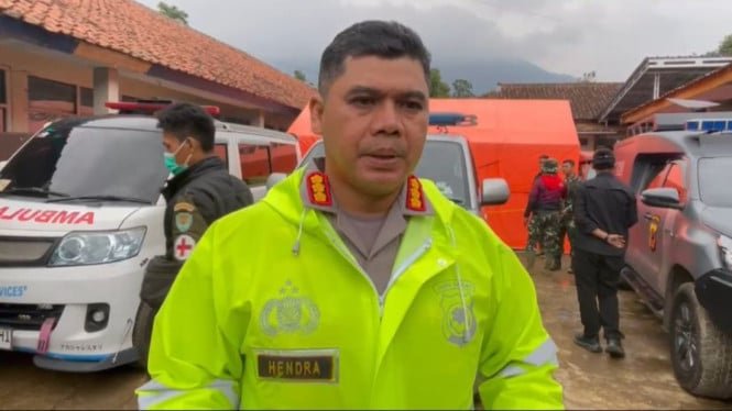 Actualización sobre las víctimas del deslizamiento de tierra en Cisarua, el puesto de DVI recibe 25 bolsas para cadáveres