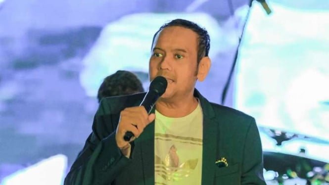 Muere el cantante de Element Lucky Widja