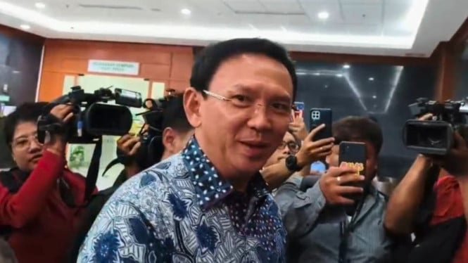 Ahok dice que los campos de golf son los lugares más baratos y saludables para el comercio de petróleo