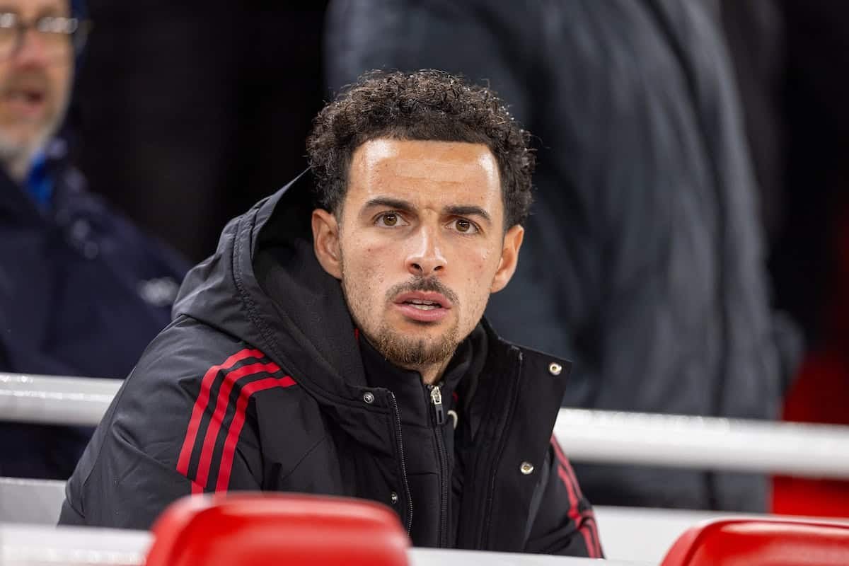 Por qué Curtis Jones es una sorprendente ausencia del Liverpool contra el Qarabag