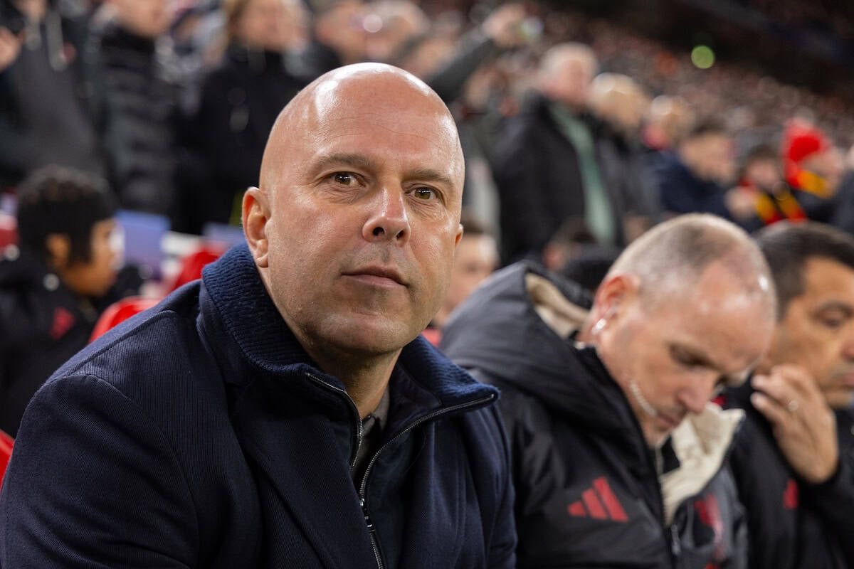 Arne Slot sabe que en la Premier League le esperan pruebas más importantes: quiere un estado de forma constante