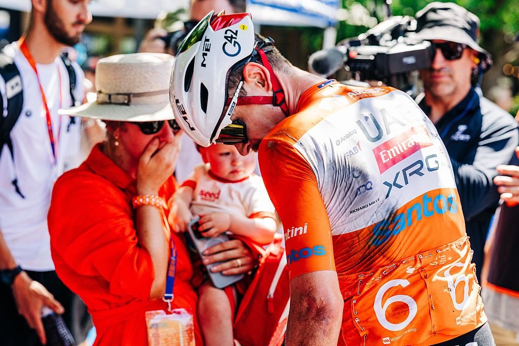 Jay Vine ganó el Tour Down Under con una fractura ‘significativa’, revela el equipo mientras se somete a una cirugía