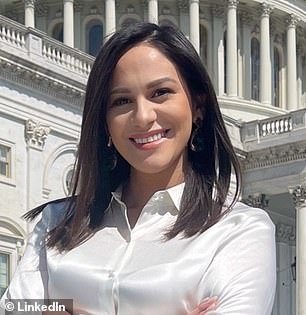 Un congresista casado le dio a su supuesta amante un enorme aumento salarial financiado por los contribuyentes durante una ‘aventura’ antes de que ella se quemara viva