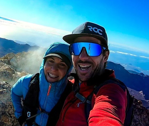 El hombre que dejó morir a su novia en una montaña abandonó a otra mujer allí arriba, escuchó el tribunal después de que el juez dijera que la evidencia no respaldaba su versión de cómo la dejó.