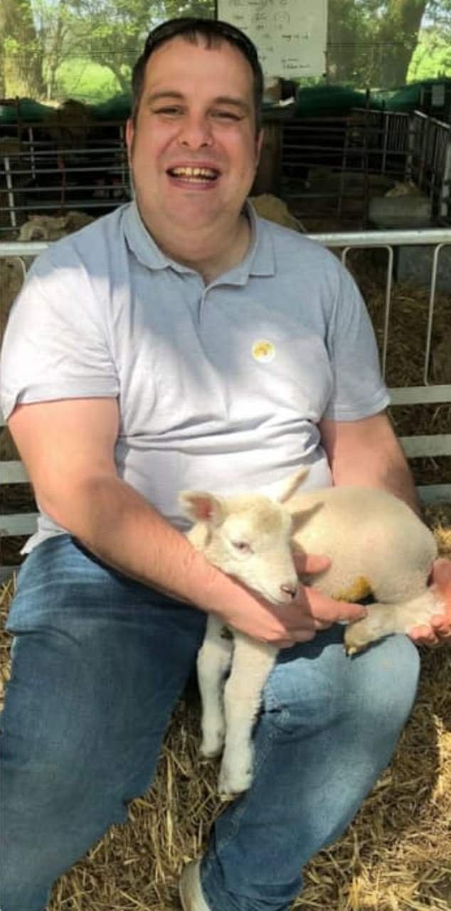 Mi hijo fue atropellado por un inmigrante ilegal en un accidente de atropello y fuga en agosto… Ahora me han dicho que su asesino podría ser liberado el próximo año.