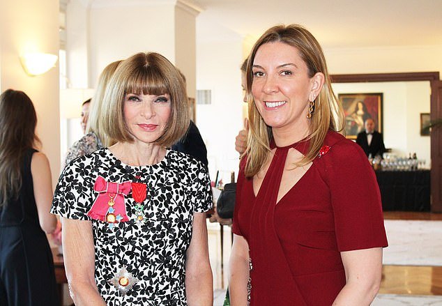 La polémica dama mandarina Antonia Romeo ha calificado a su autopromotor de “desvergonzada” que quería artículos de Vogue enmarcados sobre ella en el baño de su residencia oficial en Nueva York.