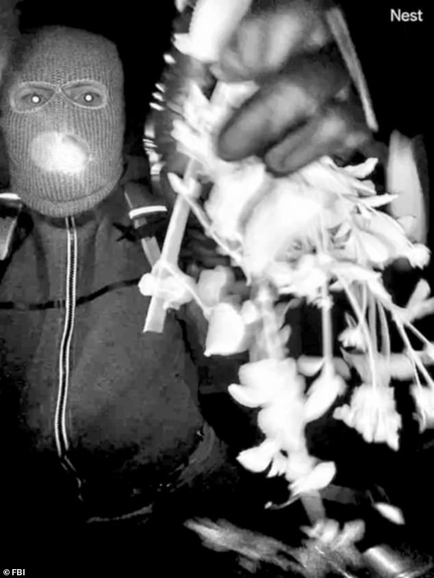 El FBI ‘tiene nombres y fotografías de personas que pueden ser sospechosos enmascarados captados en un video de vigilancia afuera de la casa de Nancy Guthrie’