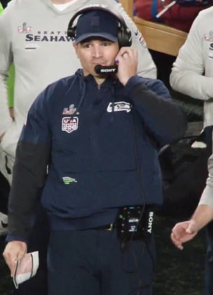 Nuevas imágenes increíbles muestran el momento en que el entrenador de los Seahawks, Mike Macdonald, se dio cuenta de que había ganado el Super Bowl