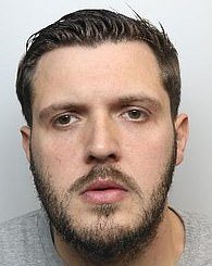 Tres porteros admiten haber matado a un hombre al que acababan de echar del bar