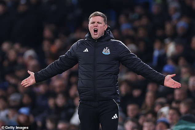 Wataru Endo estuvo fuera “por mucho tiempo” contra Arne Slot y Liverpool… y Eddie Howe responde a dos grandes despidos: EN VIVO FA CUP BUILD-UP