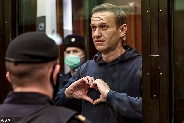 El archienemigo de Putin, Alexei Navalny, fue asesinado utilizando la toxina de una rana venenosa sudamericana, revela el Ministerio de Asuntos Exteriores