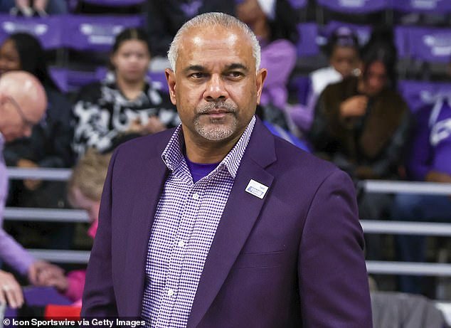 Jerome Tang despedido por Kansas State ‘con causa’ después de criticar a los jugadores mientras estalla la disputa sobre un acuerdo de $ 19 millones