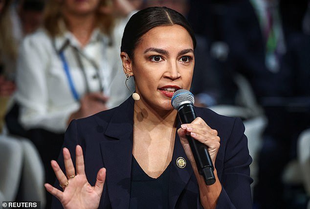 AOC advierte a los líderes de la UE sobre la grave toma de Groenlandia por parte de Trump: ‘Sus amenazas no son una broma’