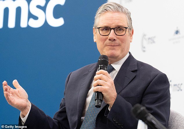 La Oficina del Gabinete investigará las denuncias de que un grupo de expertos vinculado al Partido Laborista pagó para investigar a los periodistas que informaban sobre sus ‘donaciones secretas’