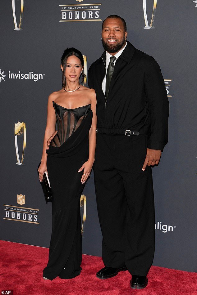 Los Miami Dolphins se ven obligados a liberar al gran hombre estrella Bradley Chubb mientras el nuevo entrenador en jefe comienza una reconstrucción dramática