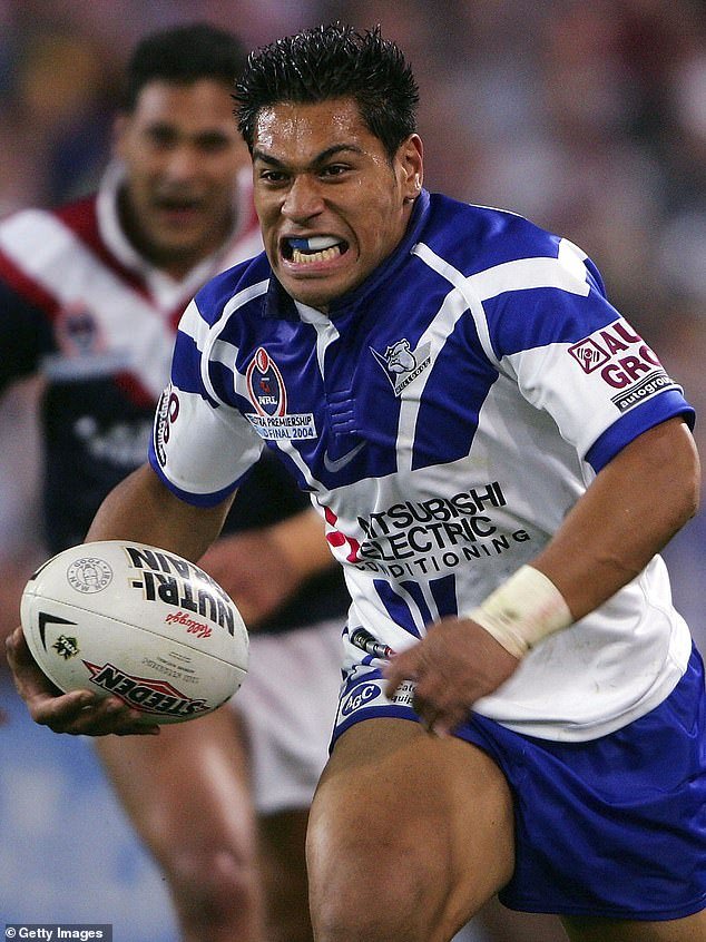 La estrella de la NRL Matt Utai recibió dos disparos durante un paso en Sydney