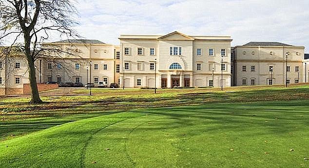 Quince empleados de un hospital psiquiátrico arrestados por violación, abuso y negligencia