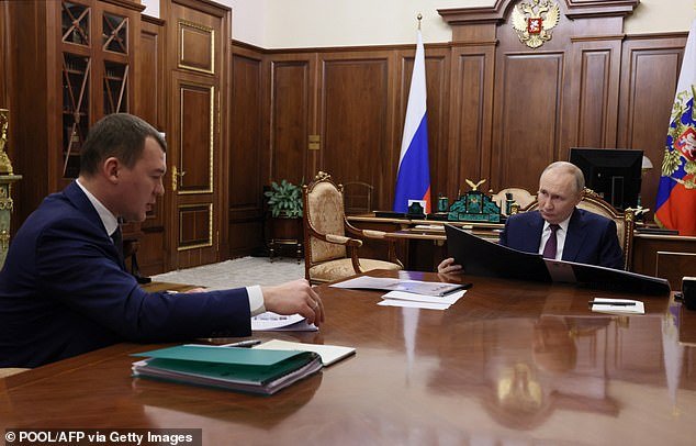 Patinador artístico acusado de ‘PURA TRAISIÓN’ por el jefe de deportes de Vladimir Putin después de dejar Rusia para ir a Alemania en los Juegos Olímpicos de Invierno, mientras los políticos amenazan con cambios brutales en la ley.