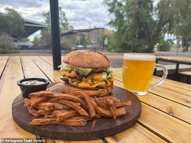 Nueva regla de pub en una ciudad del interior plagada de crimen que los australianos deben conocer