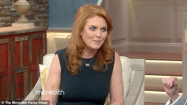 Sarah Ferguson, hay un lugar especial en el infierno para mujeres como tú. Mientras arrestan a Andrew, CAROLINE BULLOCK destripa a su ex