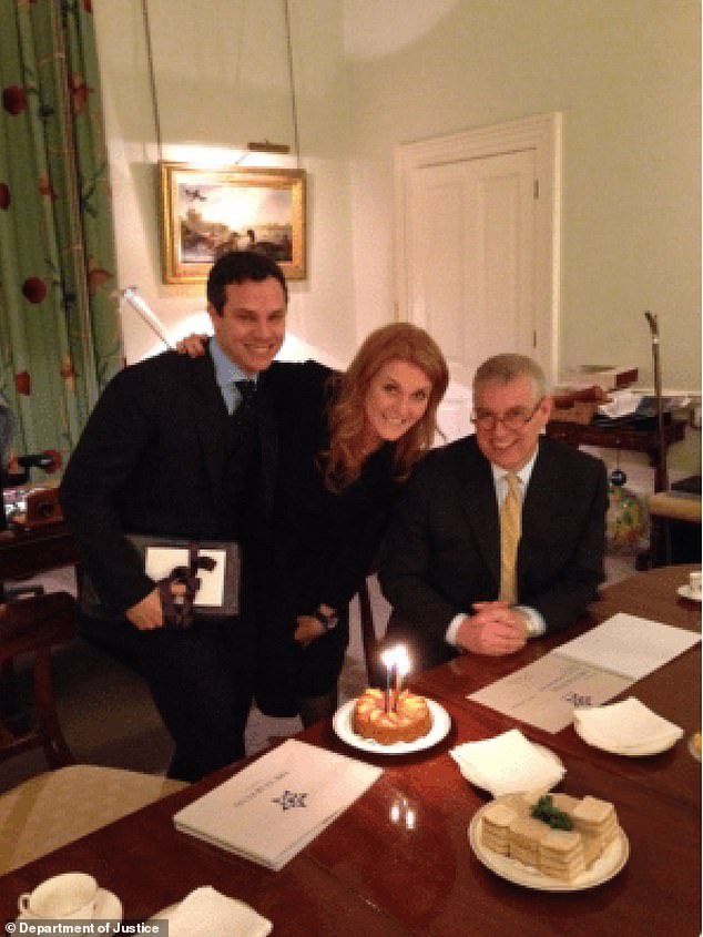 Andrew ‘presionó’ el nombramiento del reparador Jeffery Epstein para la junta fiduciaria del Castillo de Windsor a pesar de la oposición