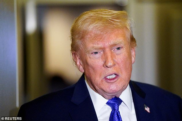 Trump se apresuró a asistir a la reunión sobre la crisis de Irán cuando una fuente interna advierte que habría una “huelga en horas”