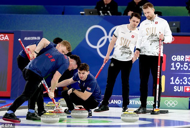 El equipo GB se asegura la medalla en curling masculino en los Juegos Olímpicos de Invierno después de una reñida victoria sobre Suiza en una dramática semifinal