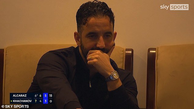 Rubén Amorim observa a Carlos Alcaraz en el Abierto de Qatar, seis semanas después del ‘pago de £ 12 millones’ del exjefe del Man United