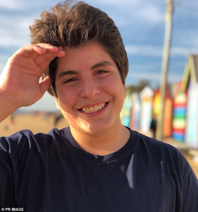 Se revela la causa de la muerte del adolescente: cinco años después de que comió un plato de burrito de Deliveroo y comenzó a sentir “sibilancias”.