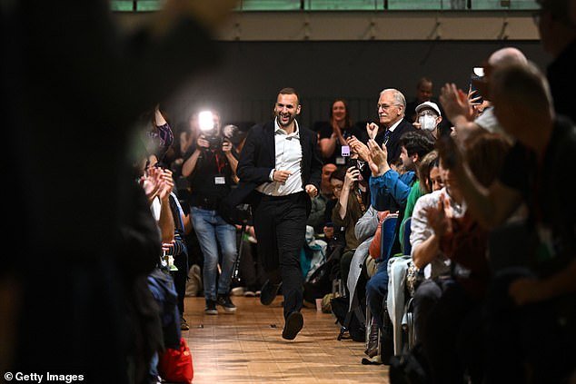 Protesta cuando el Partido Verde dice que quiere legalizar TODAS las drogas, incluido el crack, la heroína y el químico GHB para violaciones en citas.