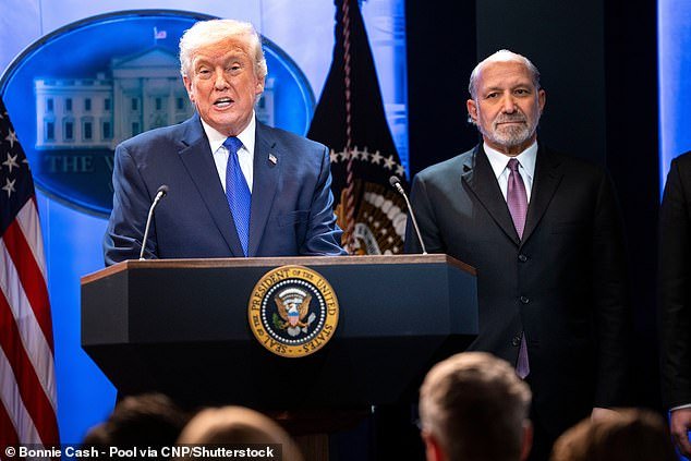 Herido, la humillación arancelaria de Trump no le deja otra opción que atacar a Irán, dice un aliado cercano