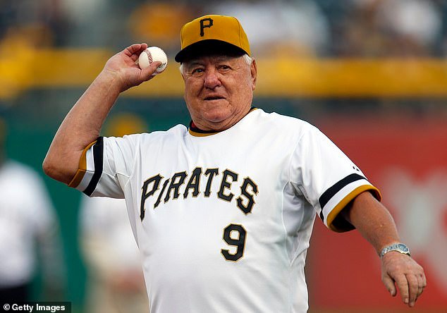 El ícono del béisbol Bill Mazeroski, quien conectó uno de los jonrones más emblemáticos de la historia, muere a los 89 años