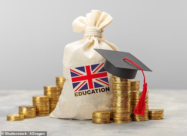 El Canciller lanza una recaudación fiscal sigilosa a los graduados peor pagados