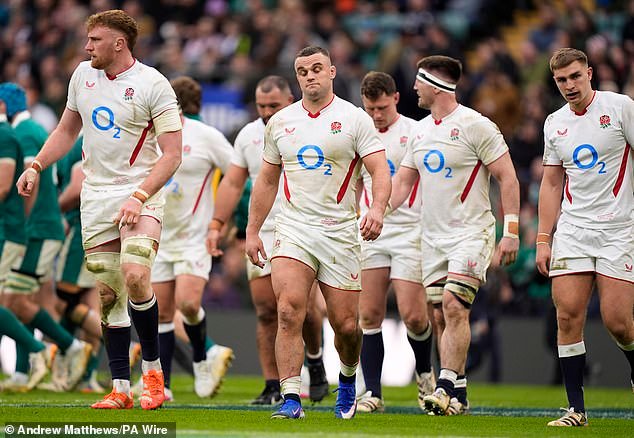 Inglaterra 21-42 Irlanda: Las esperanzas de Limp Red Roses en el Seis Naciones se esfuman cuando los visitantes hacen historia con una victoria récord en Twickenham