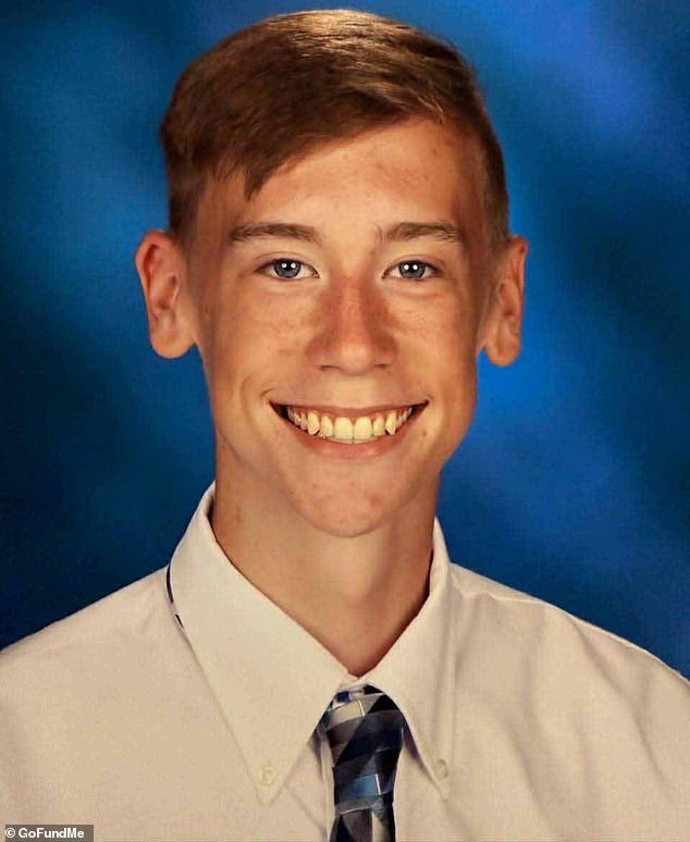 Trágico acto final de un joven de 20 años que murió en vano mientras intentaba salvar a un colega de la exposición a gases tóxicos