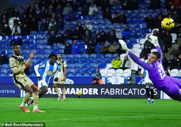 El sobrino de Callum Hudson-Odoi, de 20 años, en preparación para la mudanza de verano, con clubes de Inglaterra y Escocia mirando al velocista en comparación con la superestrella del Manchester City, Jeremy Doku.