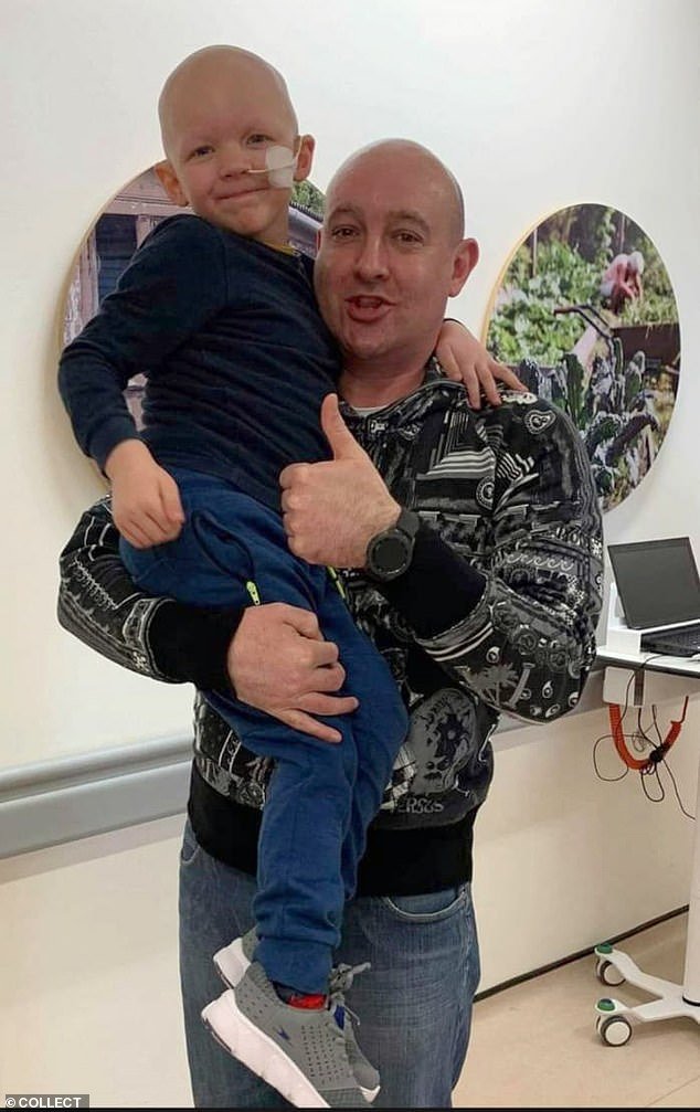 Las enfermeras del hospital de exterminio de insectos me advirtieron que una infección mataría a mi hijo antes que el cáncer.