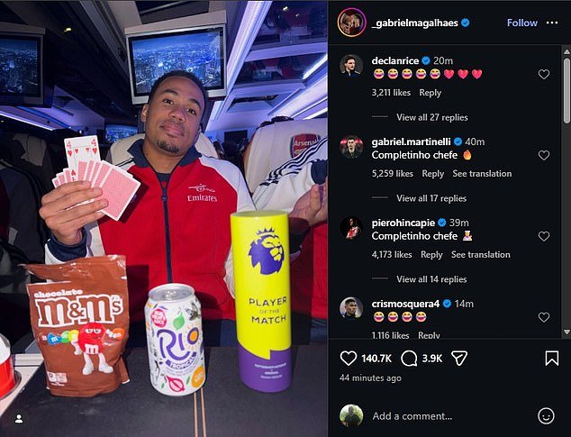 La estrella del Arsenal, Gabriel, se burla brutalmente de los Spurs en las redes sociales después de que los Gunners vencieran a sus rivales del norte de Londres para tener cinco ventaja en la cima, mientras los fanáticos con ojos de águila ven al rival al que etiquetó en la foto.