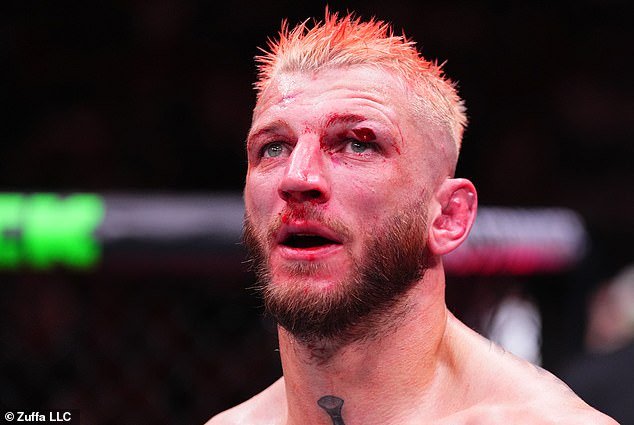 El ex manager de David Beckham filma un video amenazando al yerno de la estrella de UFC después de afirmar que engañó a su esposa con otro hombre.