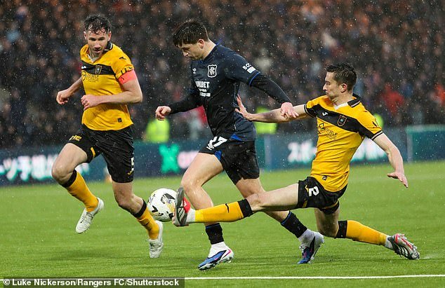 Esta carrera por el título de la Premiership escocesa está demasiado reñida para decidirse, pero una cosa es segura… quien pierda culpará a los árbitros.