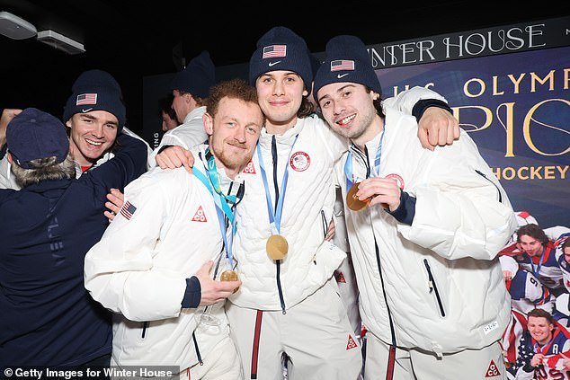 La ex estrella de ESPN critica a las estrellas del hockey estadounidenses ‘egocéntricas y misóginas’ por aceptar la invitación de Trump al Estado de la Unión