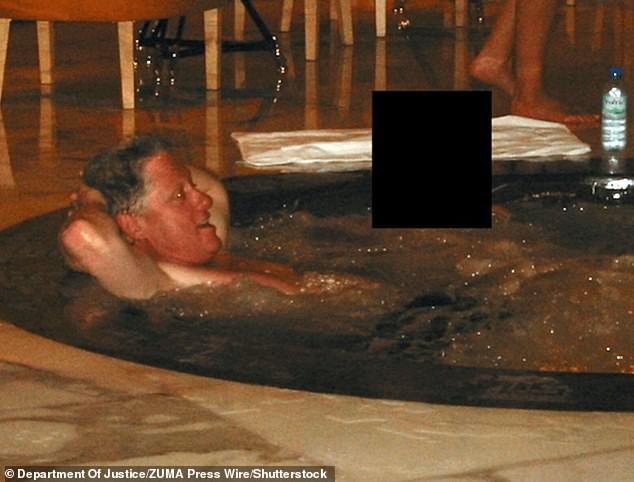Bill Clinton revive su frase más famosa mientras lo interrogan sobre el sexo en el jacuzzi de Epstein