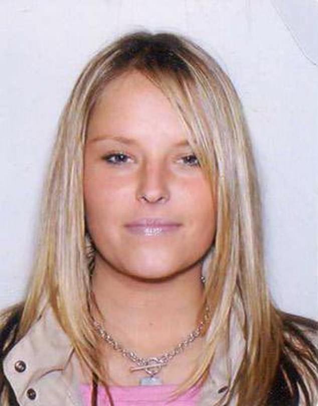 Mujer y hombre arrestados bajo sospecha de asesinato, más de dos décadas después de que una mujer de 25 años ‘desapareciera del partido’ en Irlanda