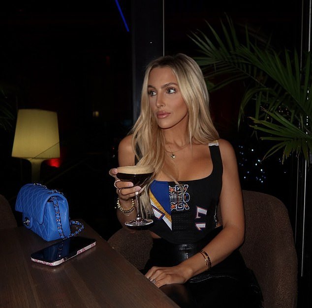 NHL WAG critica a los trolls ‘viles’ que se burlaron de su esposo y su hija de 2 años en medio de una reacción violenta del hockey en los Juegos Olímpicos de Invierno