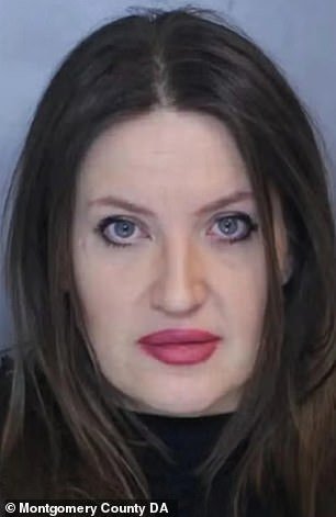 Entrenador de baloncesto y padre arrestados por atacar a la esposa de su rival y a su hija de 3 años durante una rabieta posterior al partido