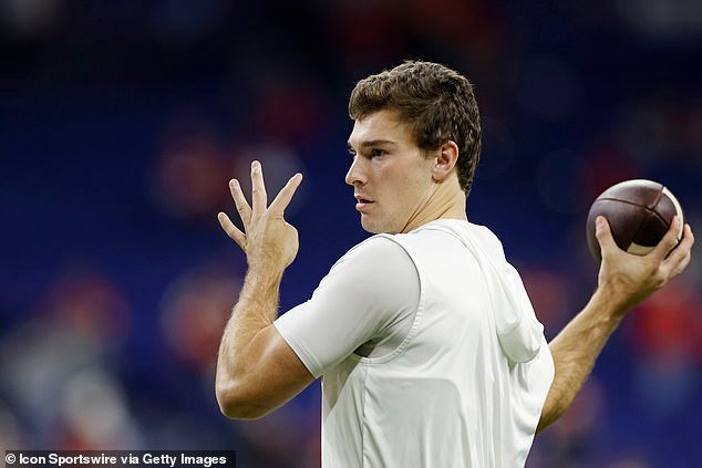 Analista de la NFL hace sonar la alarma sobre la presunta selección número 1, Fernando Mendoza, durante la combinación