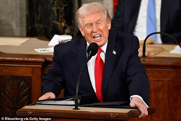 El gobernador republicano le dice a Kristi Noem que SALGA DE MI ESTADO mientras los conocedores de Trump advierten que el creciente motín “es un gran problema”