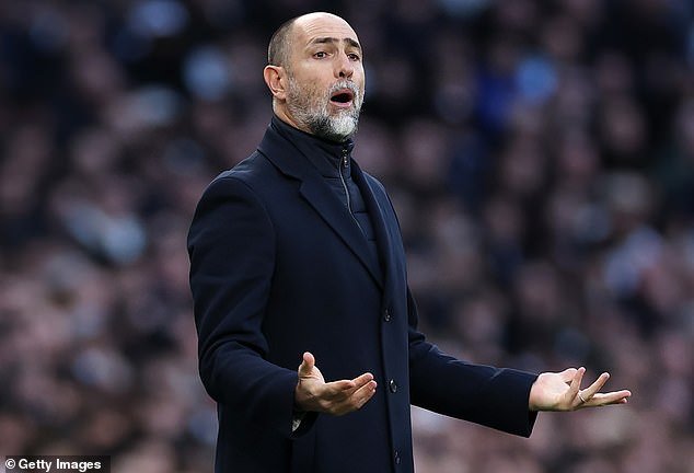 Igor Tudor se ve obligado a abandonar el plan para salvar al Tottenham del descenso con un fútbol enérgico cuando el técnico interino se da cuenta de que sus jugadores son demasiado INFIT.