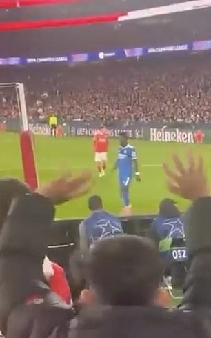 El Benfica suspende a cinco aficionados por comportamiento “racista” contra Vinicius hijo mientras el club portugués FINALMENTE actúa tras defender incondicionalmente a Gianluca Prestianni en medio de una disputa racista